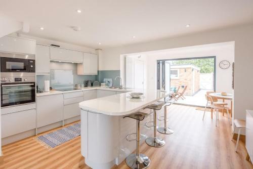 4 Sea View Walk Pakefield