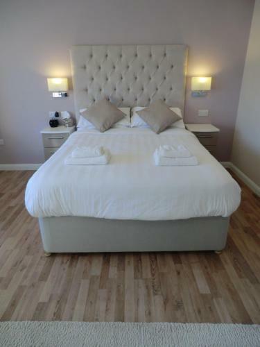 Bed & Breakfast Coombe Dale Accommodation