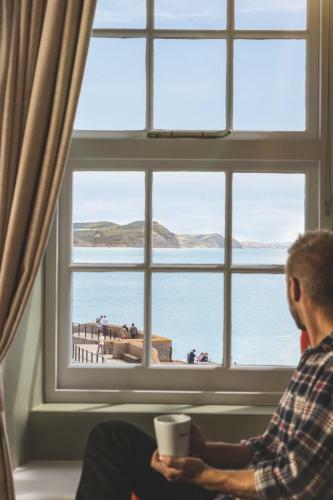Posada Rock Point Inn