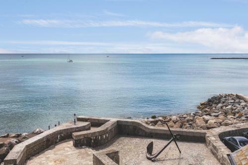Posada Rock Point Inn