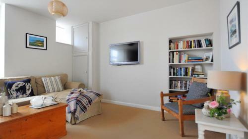 Coram Cottage