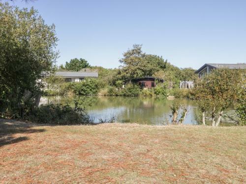 16 Amber Wood Lodge