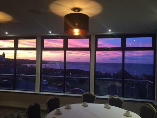 The Knowes Hotel & Restaurant