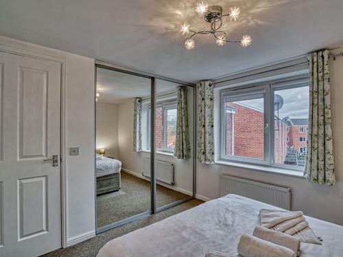 Pass The Keys Stylish & Homely Manchester Apartment