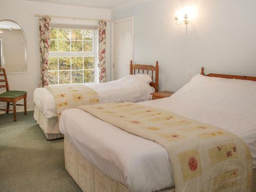 Rosehill Manor