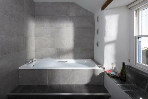 Trevara, Marazion