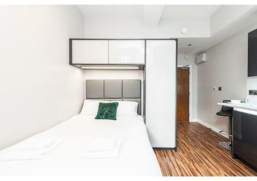 Modern Studios And Apartments, Manchester - Sk