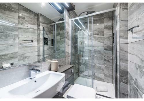 Modern Studios And Apartments, Manchester - Sk