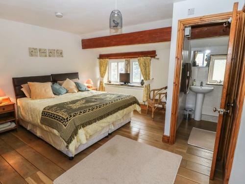 Foxstone Edge Cottage