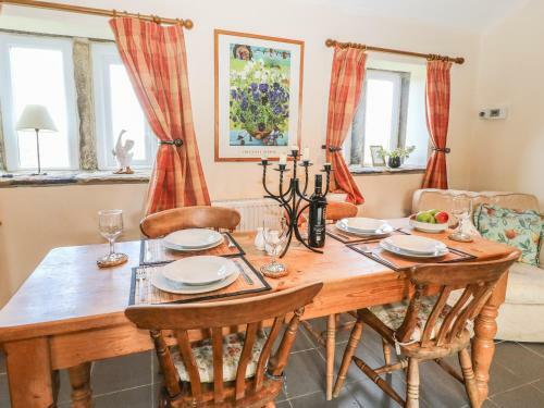 Foxstone Edge Cottage