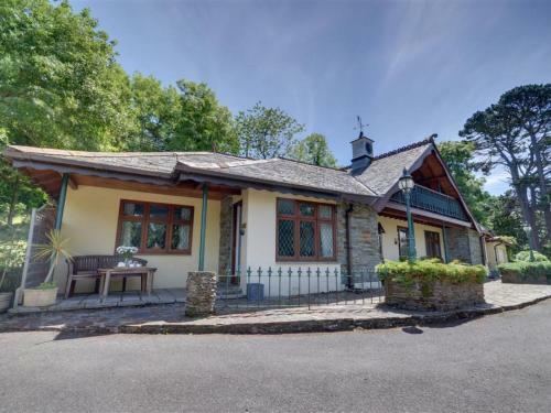 Holiday Home Gardeners Cottage