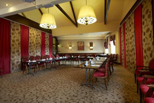 Best Western Plus Pastures Hotel