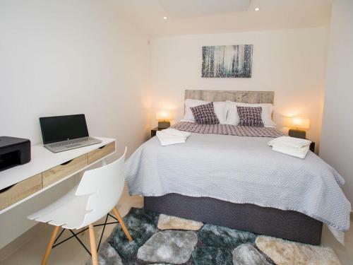 James' Place @ The Brecon Beacons