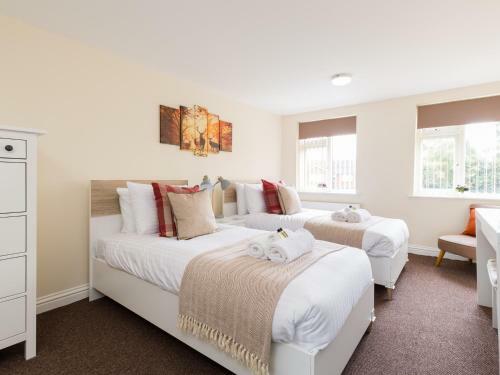 Stayford Apartments, Meriden - Near Nec