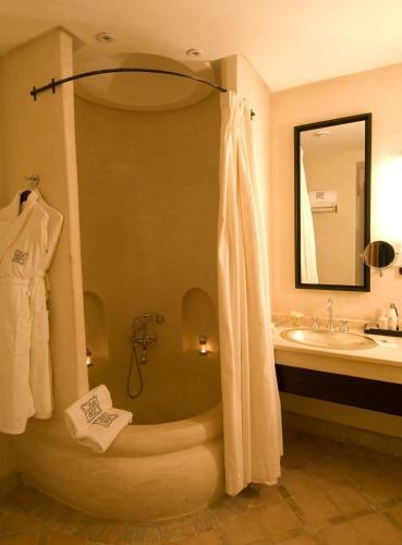Le Riad Villa Blanche