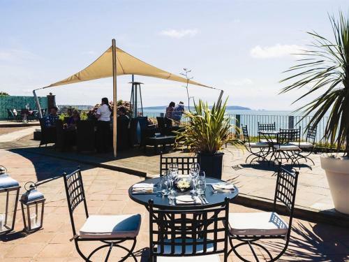 Posada Pebble Beach Restaurant, Terrace And Rooms