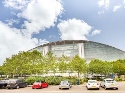 Delightful Apartment In Milton Keynes Near Snozone