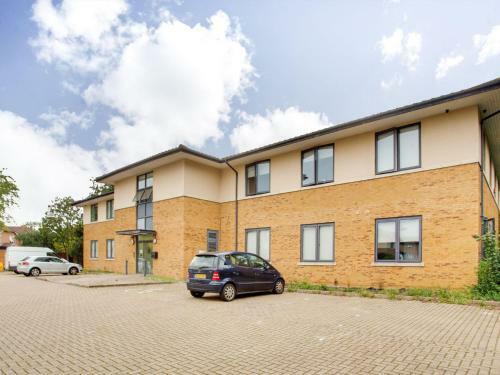 Delightful Apartment In Milton Keynes Near Snozone