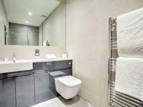 Delightful Apartment In Milton Keynes Near Snozone