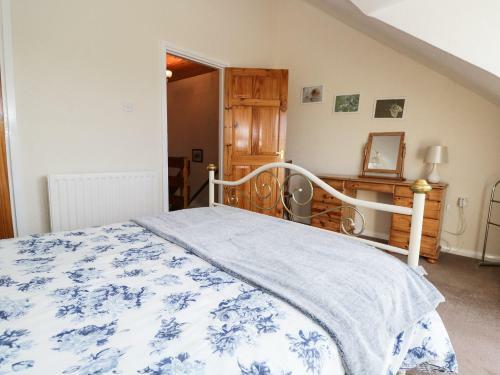 Lazey Cottage