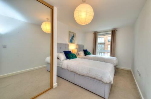 Executive Oakgrove Apartment