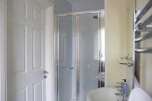 Hostal Ballycanal Moira- Guest House And Self-catering