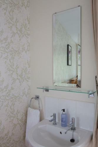 Hostal Ballycanal Moira- Guest House And Self-catering