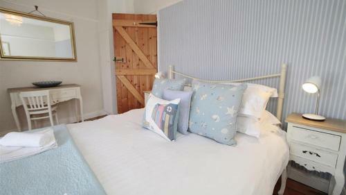 Cloud Cottage, Mumbles