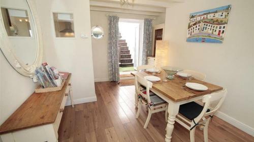Cloud Cottage, Mumbles