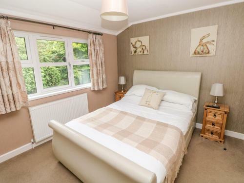 1 Hornbeam Lodge