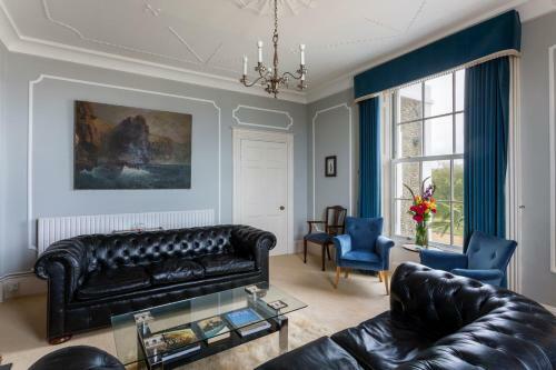 Mundesley Chateau Sleeps 12 With Wifi