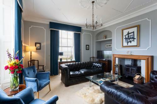 Mundesley Chateau Sleeps 12 With Wifi