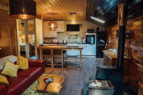 Donard Shadow Lodge
