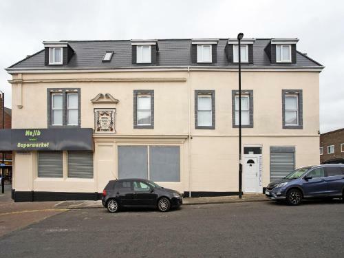 Hotel Oyo The Benwell Apartments