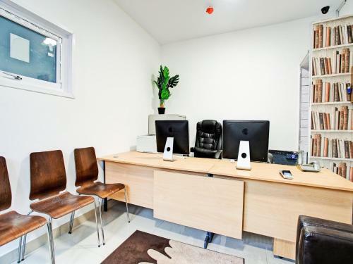 Hotel Oyo The Benwell Apartments