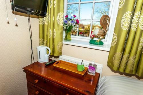 Hotel The Ship Inn Caerleon