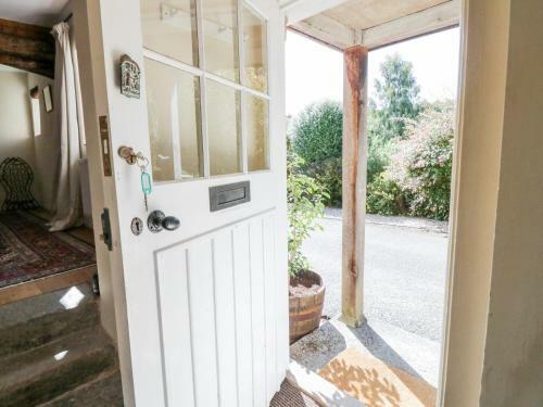 Cromlech Cottage