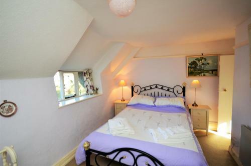 Ye Olde Cottage
