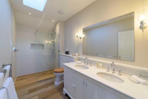 North Berwick Chateau Sleeps 16