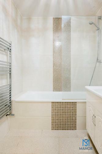 Apartamento Charming Chic Appartment With 24hr Parking
