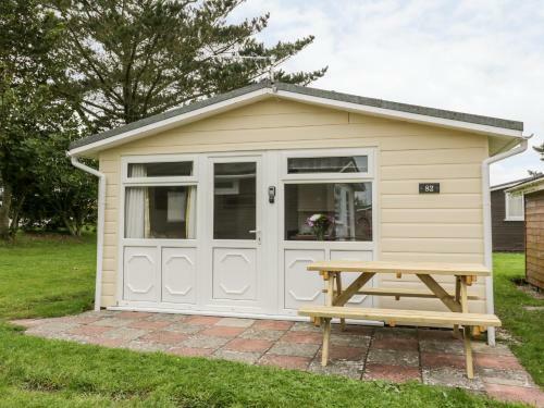 Chalet 82