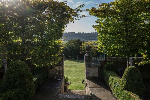 Painswick Chateau Sleeps 22 Pool Wifi