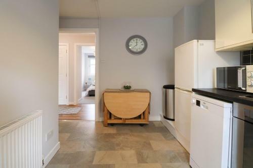 Queen Apartment