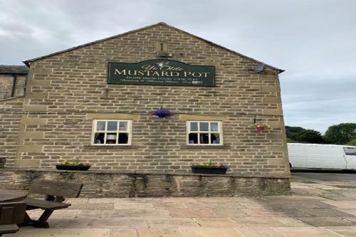 Hotel Ye Olde Mustard Pot
