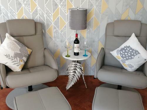 Ty Cambrian Studio Apartments