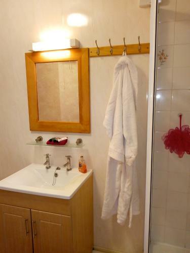 Ty Cambrian Studio Apartments