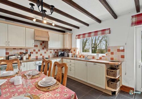 1 Lambston Cottage