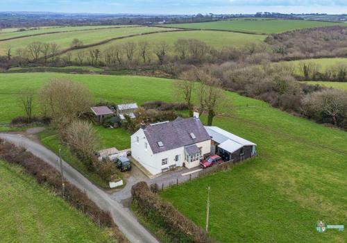 1 Lambston Cottage