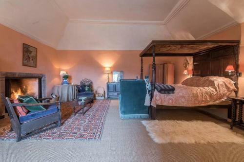 Queen Mary's Chamber
