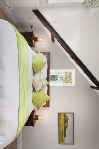 Edith Villa